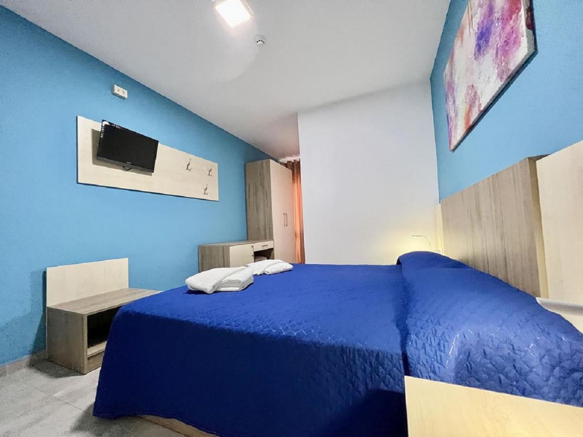 Hotel Old River Lignano Sabbiadoro Bagian luar foto